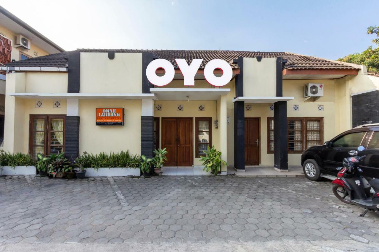 Super Oyo 1150 Omah Ladrang Otel Yogyakarta Dış mekan fotoğraf